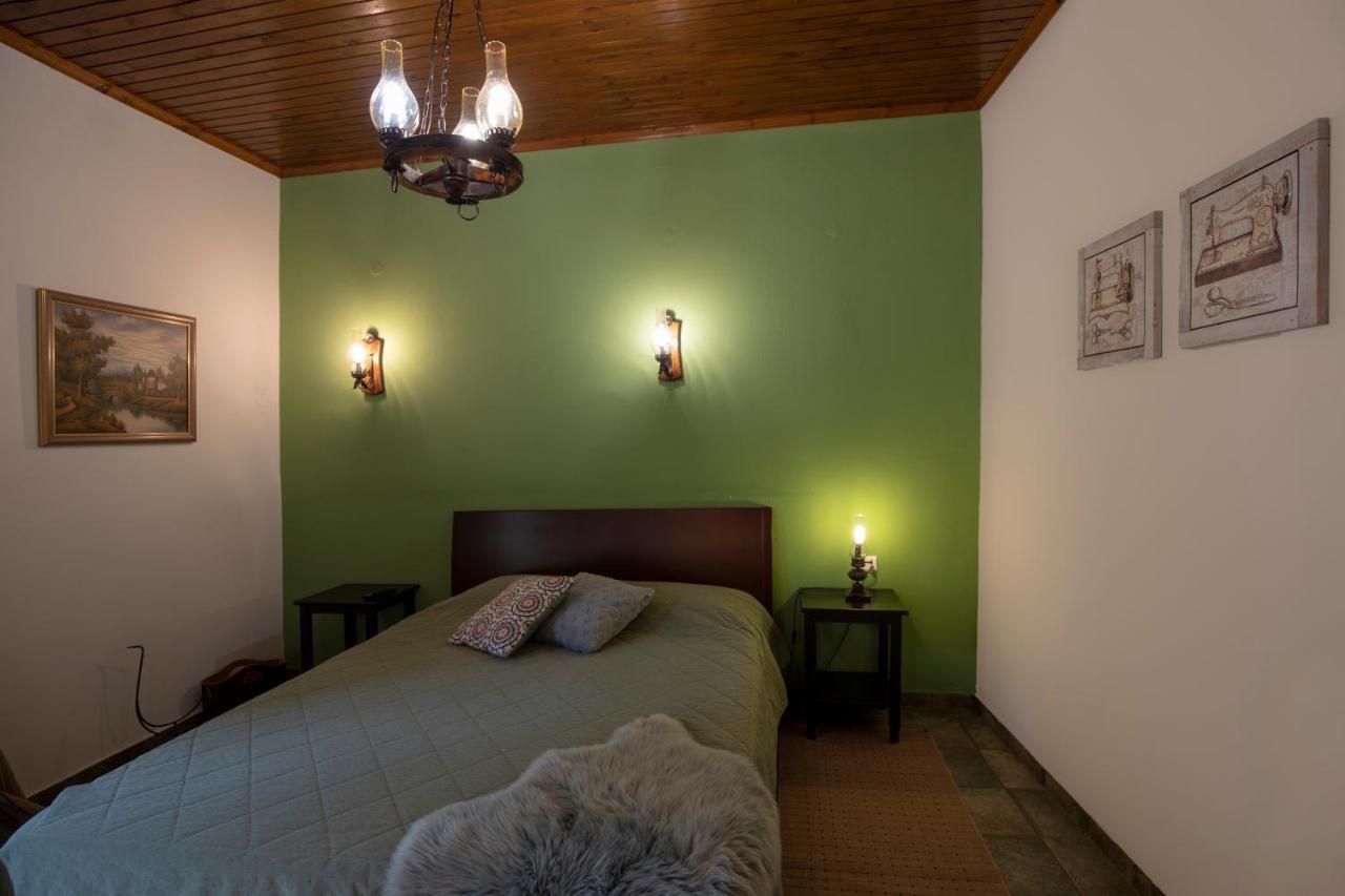 Guesthouse Alexandra Eptálofos 外观 照片