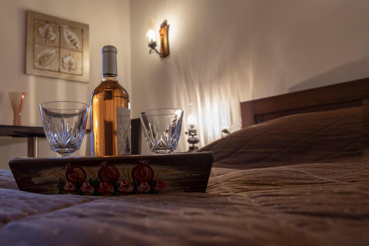 Guesthouse Alexandra Eptálofos 外观 照片