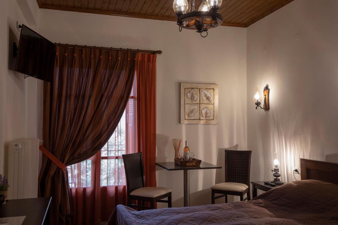 Guesthouse Alexandra Eptálofos 外观 照片