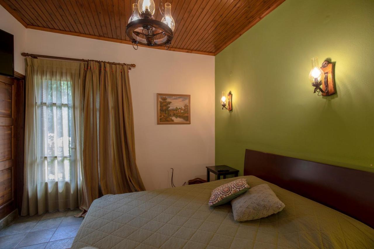 Guesthouse Alexandra Eptálofos 外观 照片