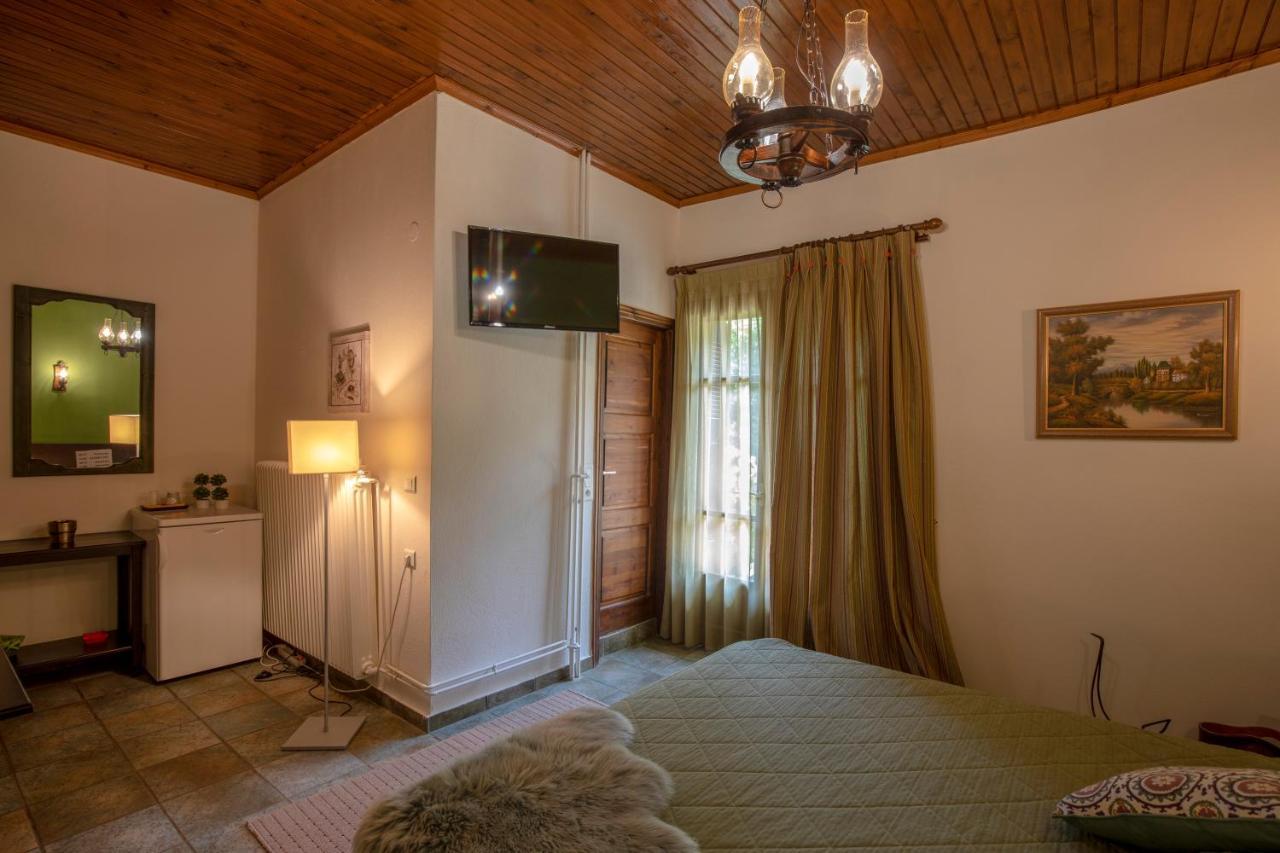 Guesthouse Alexandra Eptálofos 外观 照片