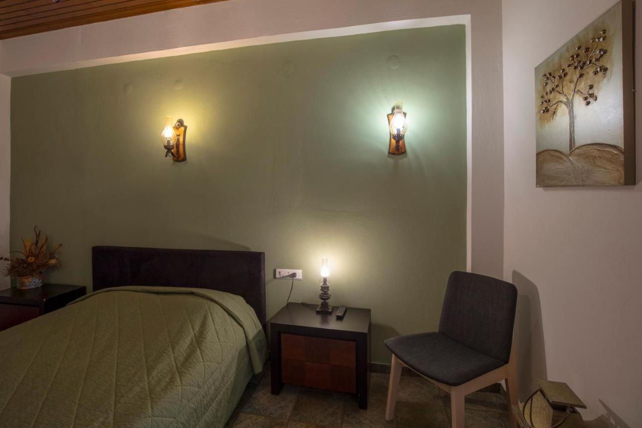 Guesthouse Alexandra Eptálofos 外观 照片