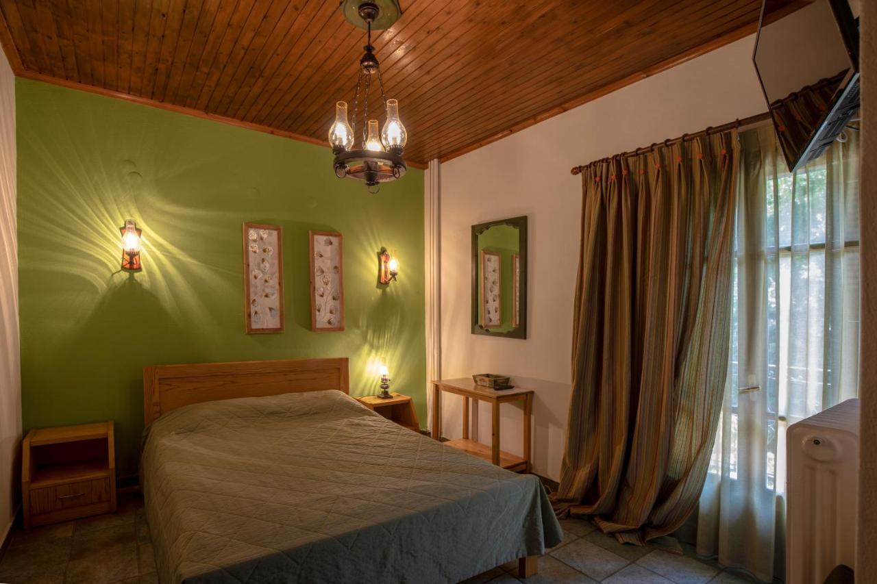 Guesthouse Alexandra Eptálofos 外观 照片
