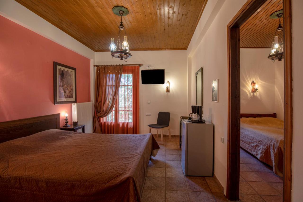 Guesthouse Alexandra Eptálofos 外观 照片