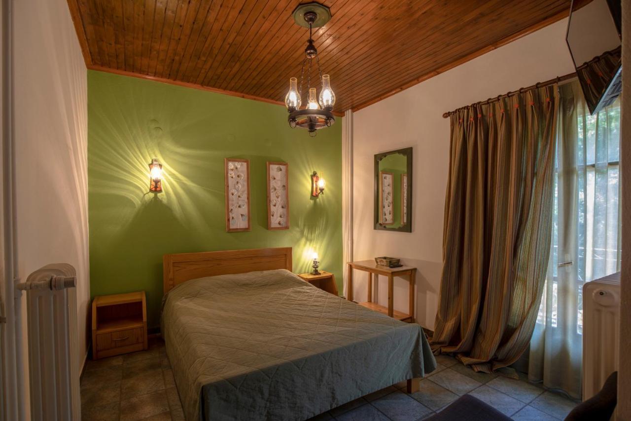 Guesthouse Alexandra Eptálofos 外观 照片