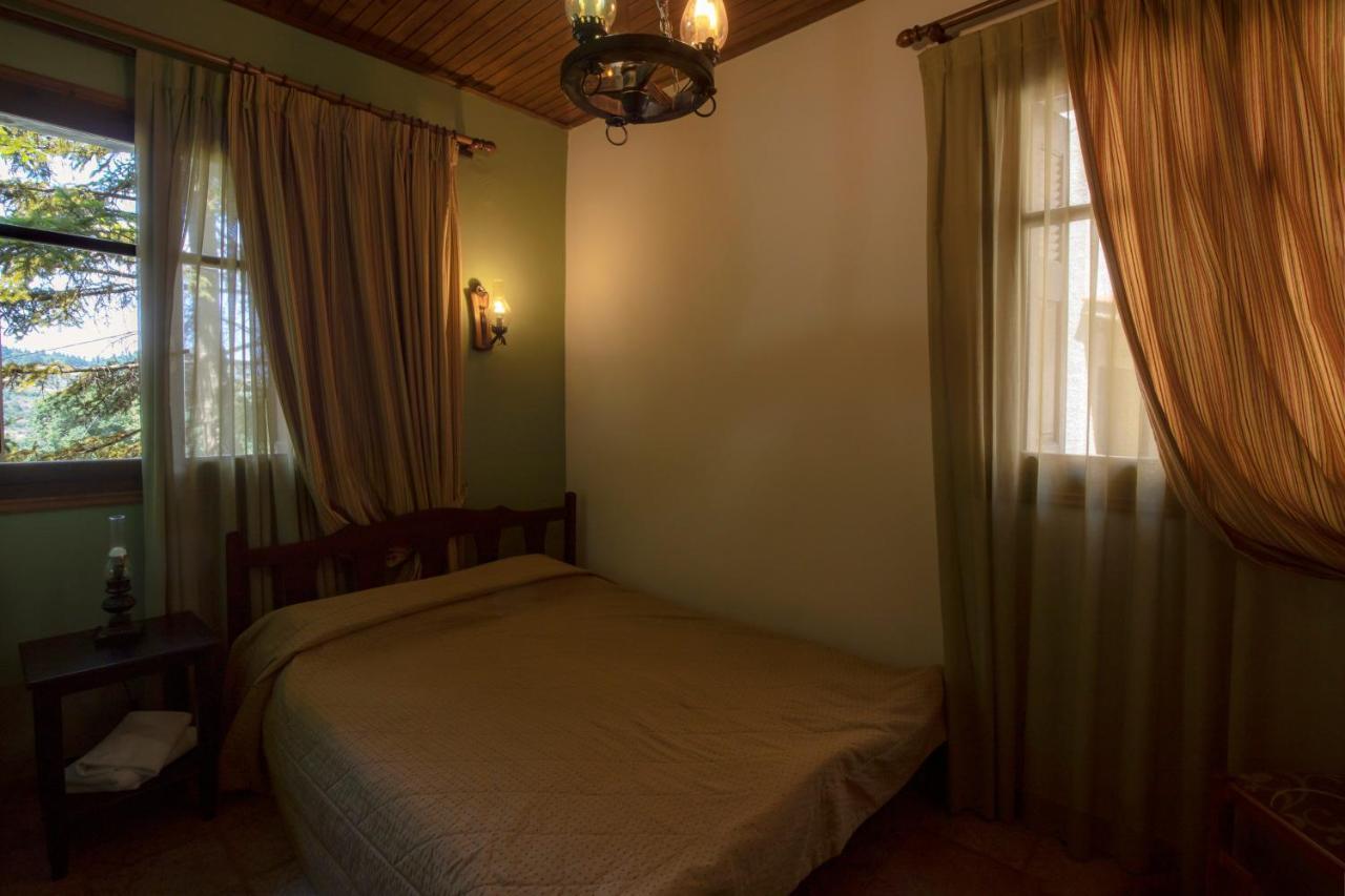 Guesthouse Alexandra Eptálofos 外观 照片