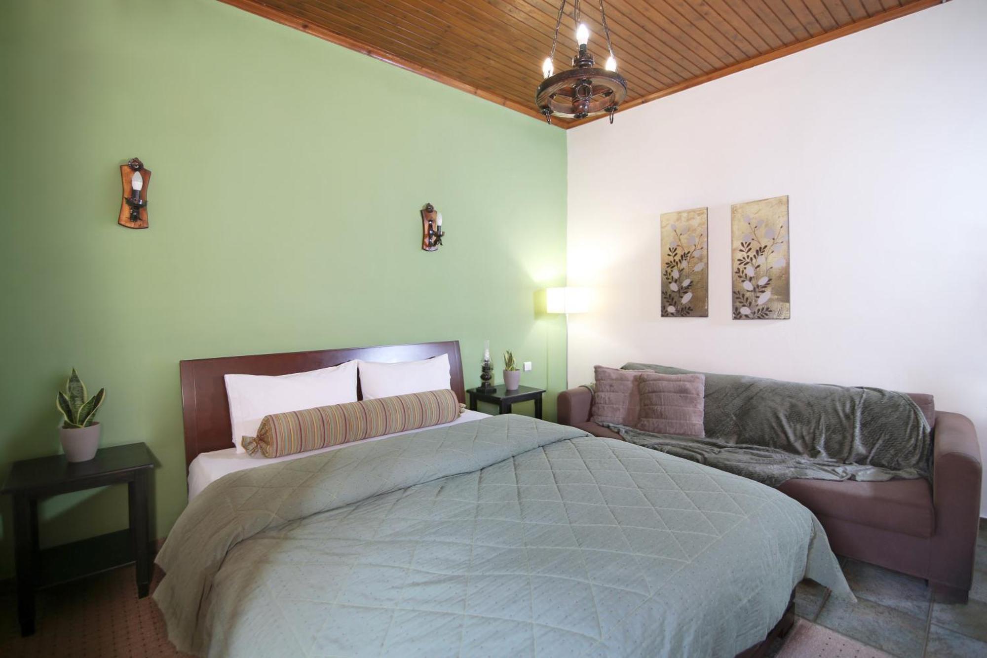 Guesthouse Alexandra Eptálofos 外观 照片