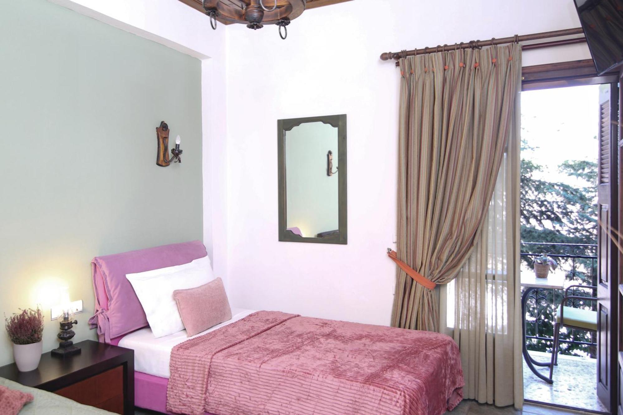 Guesthouse Alexandra Eptálofos 外观 照片